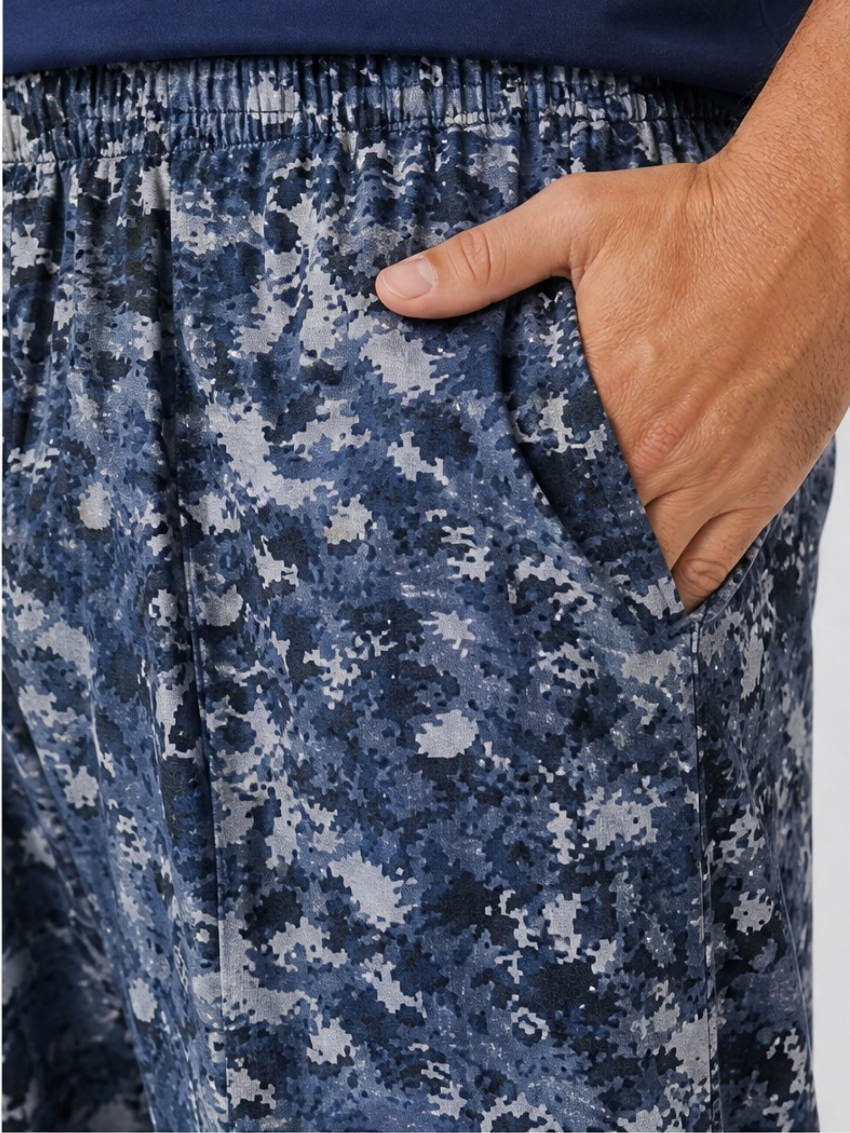 Pijama Hombre Corto largo estampado camuflado en tonos azules. - Image 2