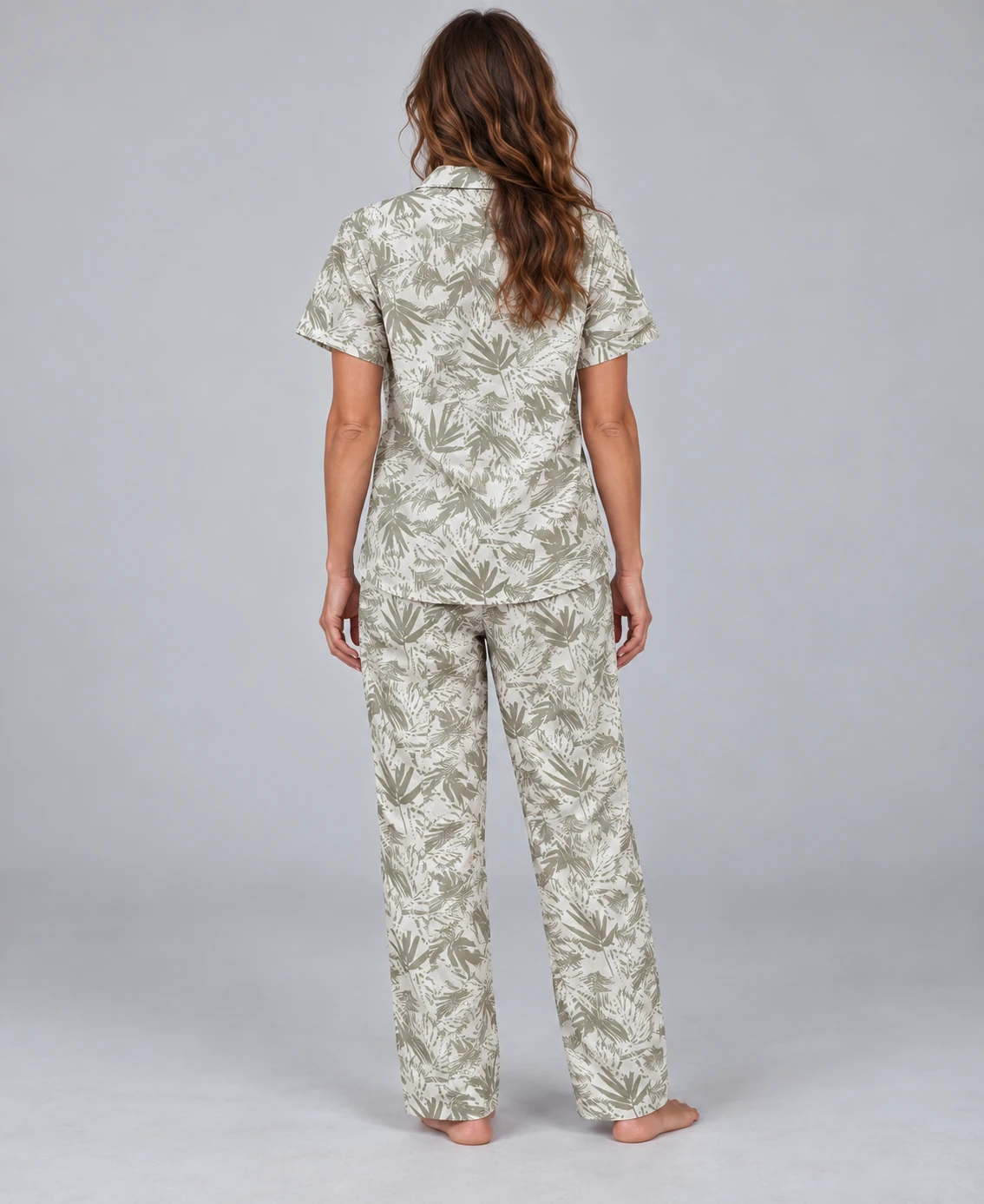 Pijama Pantalón en 100% Algodón con Estampado de Hojas Verde Oliva - Image 4